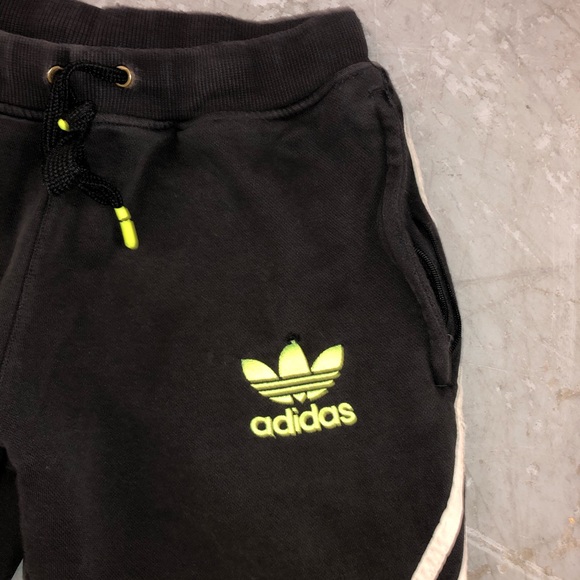 Adidas joggers rare - Picture 3 of 4